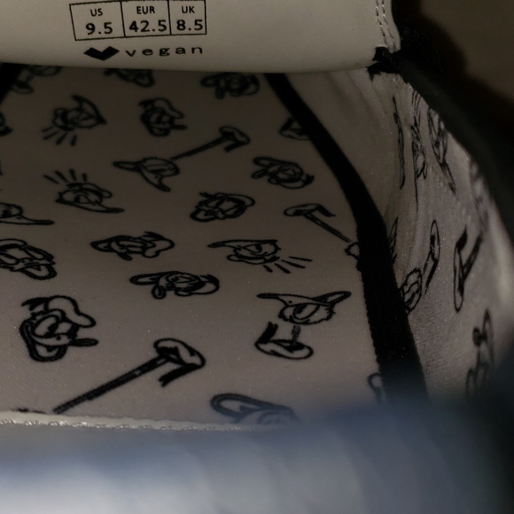 DONALD DUCK MENS LOAFERS - Picture 4 of 4